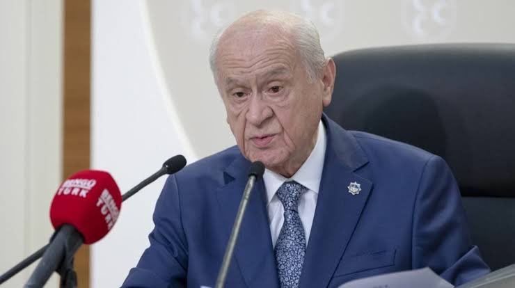 Devlet Bahçeli: “DEM Parti, bu ülkenin bir partisidir. Halkların kardeşliği, birlik ve beraberlik için DEM'e el uzattım.”

Sizce ne değişti?