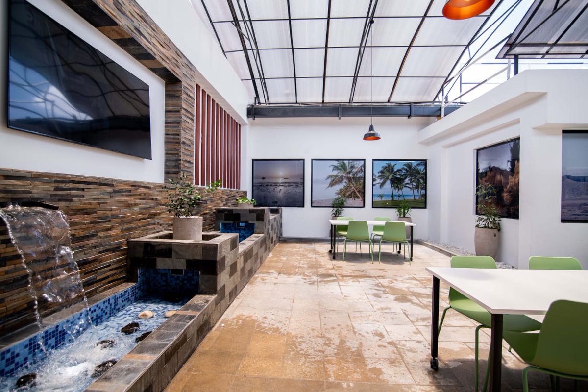 At Triad Interiors, we design workspaces that enhance well-being &amp; productivity:

🌞 Maximize natural light
🔇 Improve acoustics
🛋 Flexible layouts
🌿 Incorporate nature
🔄 Promote flexibility
🌬 Enhance ventilation
♿ Design for inclusivity
🔐 Prioritize safety &amp; security