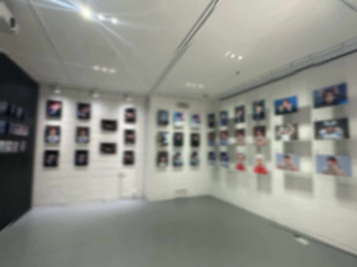 lswf1015's tweet image. 𝑳𝒆𝒕’𝒔 𝒔𝒕𝒂𝒓𝒕 𝒘𝒊𝒕𝒉 𝒇𝒐𝒓𝒆𝒗𝒆𝒓

10/12 - 13 
카페 버퍼링

4층 카페에서 음료 구매 후 B1층에서 전시 관람 / 럭드 가능합니다. 

12일 토요일 럭드 2시부터
13일 일요일 럭드 12시부터
진행됩니다. 방문시 참고 부탁드립니다.

© ɪɴᴛᴇʀꜱᴇᴄᴛɪᴏɴʜꜱ

#Forever_with_Heeseung