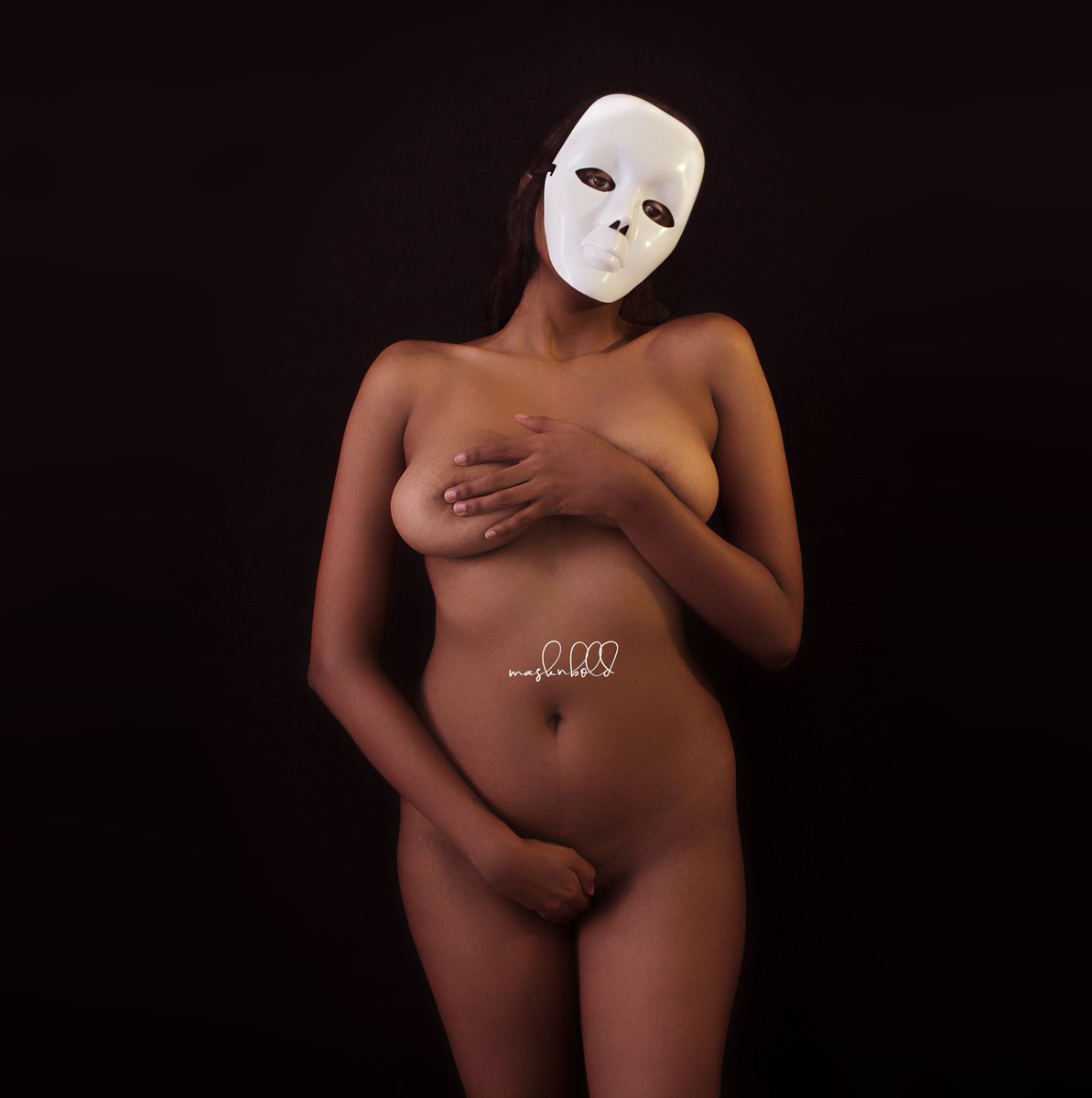 masknbold2's tweet photo. Jean-sored

Model- Anonymous (as requested by model)
Photographer- @masknbold2

Boudior Photography #mask #maskphotography #indian #nude #boudiorphotography #masknbold #model #desi #bangalore #indian #PhotoMode  Follow
@masknbold2
@FashionBong https://t.co/Er3cTwgtZk
