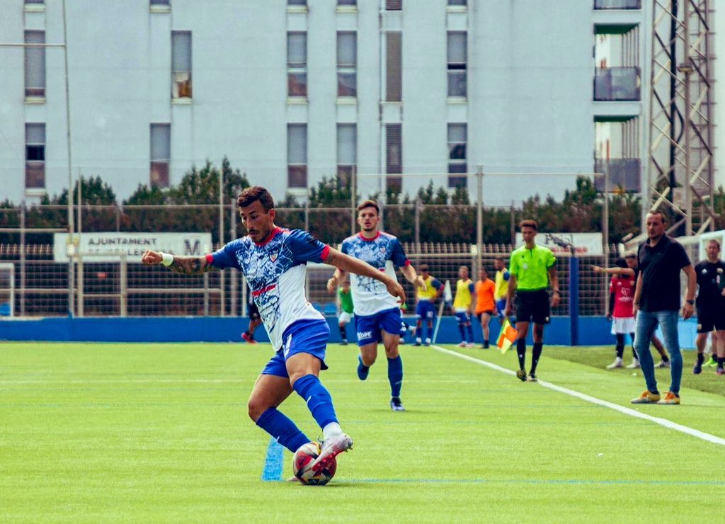 marc_perello (@perejr2) on Twitter photo <a href="/JijantesFC/">Jijantes FC</a> <a href="/gsoldevila7s/">Genís Soldevila7⃣⚽️</a> <a href="/KingsLeague/">Kings League Spain</a> <a href="/atletic_lleida/">Atlètic Lleida</a> <a href="/FCF_CAT/">Federació Catalana de Futbol</a> <a href="/Lorsai_FCFTV/">L'Orsai</a> <a href="/laxarxa/">La Xarxa</a> 🗣️L’última temporada al Mollerussa i la meva darrera com a futbolista no va acabar de la forma que esperàvem per motius econòmics. Espero que es pugui trobar una solució pròximament”
🏟️Genís Soldevila pren la paraula, cinc mesos després de comunicar la seva retirada del futbol🔙 <a href="/JijantesFC/">Jijantes FC</a> <a href="/gsoldevila7s/">Genís Soldevila7⃣⚽️</a> <a href="/KingsLeague/">Kings League Spain</a> <a href="/atletic_lleida/">Atlètic Lleida</a> <a href="/FCF_CAT/">Federació Catalana de Futbol</a> <a href="/Lorsai_FCFTV/">L'Orsai</a> <a href="/laxarxa/">La Xarxa</a> 🗣️L’última temporada al Mollerussa i la meva darrera com a futbolista no va acabar de la forma que esperàvem per motius econòmics. Espero que es pugui trobar una solució pròximament”
🏟️Genís Soldevila pren la paraula, cinc mesos després de comunicar la seva retirada del futbol🔙