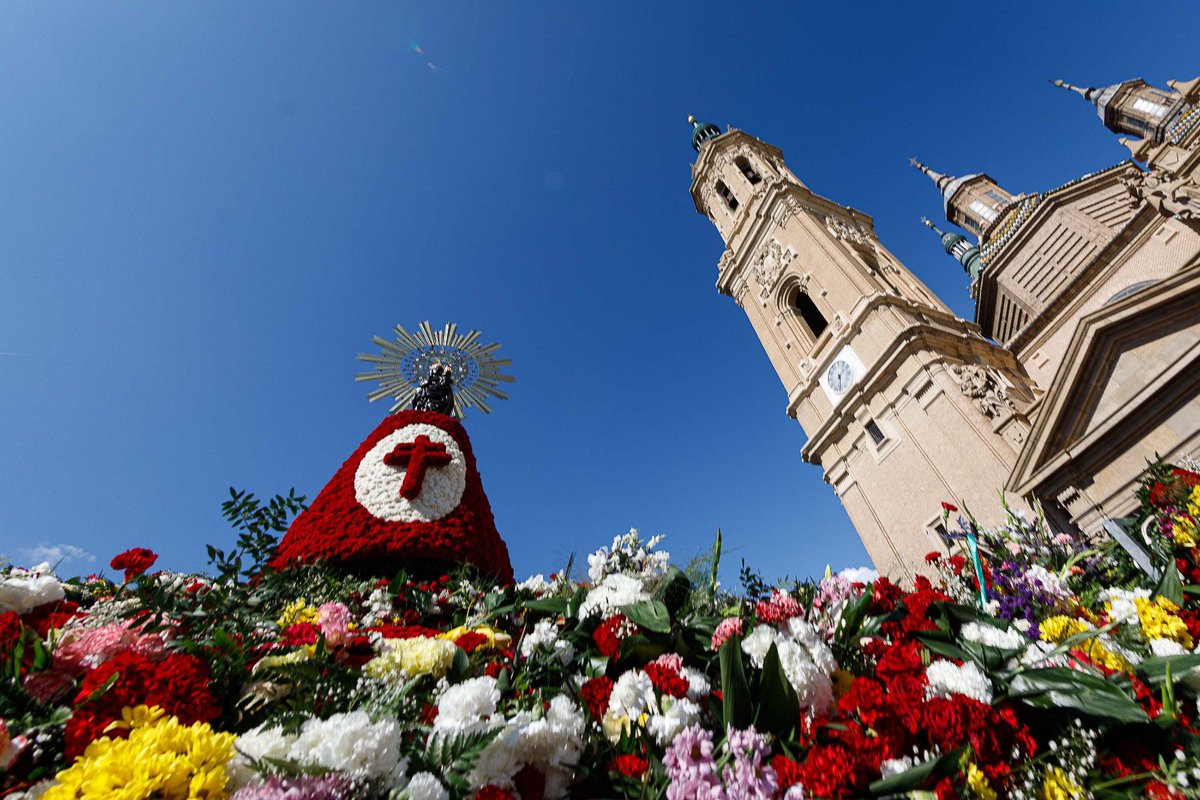 ¡Buenos días y felicidades a todas las Pilares, Pilis y Pilarines! 
¡Feliz día del #Pilar24!