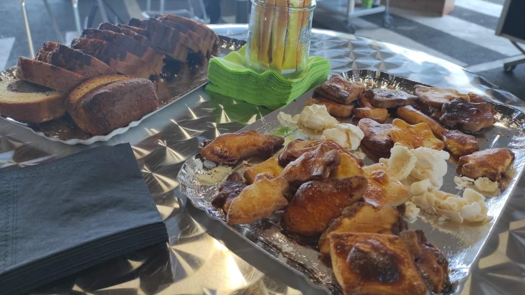 Nicolas Brémontier (@lea_nbremontier) on Twitter photo Le foodtruck du LEA Nicolas Brémontier était présent au village de la Sécurité Routière place St Roch. Les élèves de la section PSR ont servi du café et des viennoiseries à tous les services présents. <a href="/DSDEN_40/">DSDEN40</a> <a href="/Prefecture40/">Préfet des Landes</a> <a href="/MontdeMarsan/">Mont de Marsan</a> <a href="/PoliceNationale/">Police nationale</a> <a href="/SDIS40/">Sapeurs-pompiers 40</a> <a href="/Gendarmerie/">Gendarmerie nationale</a> Le foodtruck du LEA Nicolas Brémontier était présent au village de la Sécurité Routière place St Roch. Les élèves de la section PSR ont servi du café et des viennoiseries à tous les services présents. <a href="/DSDEN_40/">DSDEN40</a> <a href="/Prefecture40/">Préfet des Landes</a> <a href="/MontdeMarsan/">Mont de Marsan</a> <a href="/PoliceNationale/">Police nationale</a> <a href="/SDIS40/">Sapeurs-pompiers 40</a> <a href="/Gendarmerie/">Gendarmerie nationale</a>