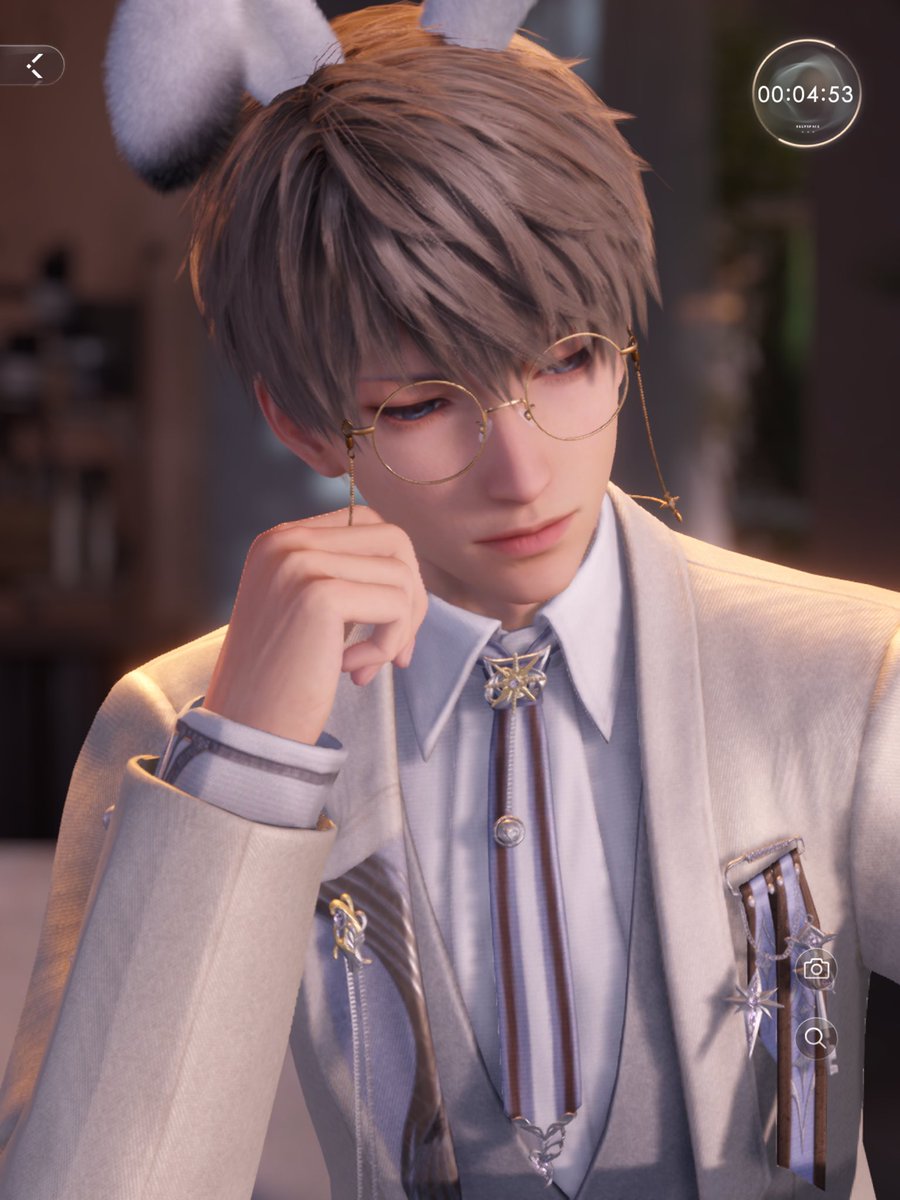 rainna_arts's tweet photo. Okkkaayyy, he aint got right to be this cute 😭😭 my lil bunbunn #xavier #LoveandDeepspace #bunny https://t.co/bwPIFarBQ7