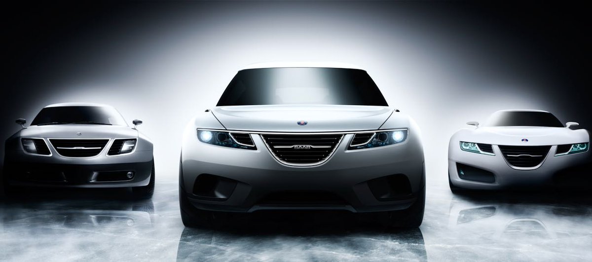 svenskatom's tweet photo. The LED light bar at the front – did Saab invent it? You see them more and more often in the rear-view mirrors. The LED light  strips on the front, which are eye-catching and whose purpose you  involuntarily question. https://t.co/78V8uyBIVc https://t.co/w73AdLE43B