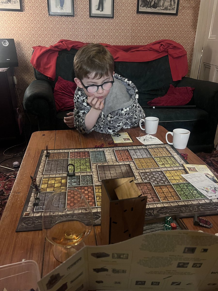 aquestingvole's tweet photo. Played Heroquest “Legacy of the Ork Warlord” with the Kinchlets last night.  

Balin the Dwarf and Sophie the Sorceress escaped the dungeon with seconds to spare.  

Only very minor brother-sister squabbling occurred before teamwork kicked in. 

#Heroquest #boardgames #Oldhammer https://t.co/HpXocY05jk