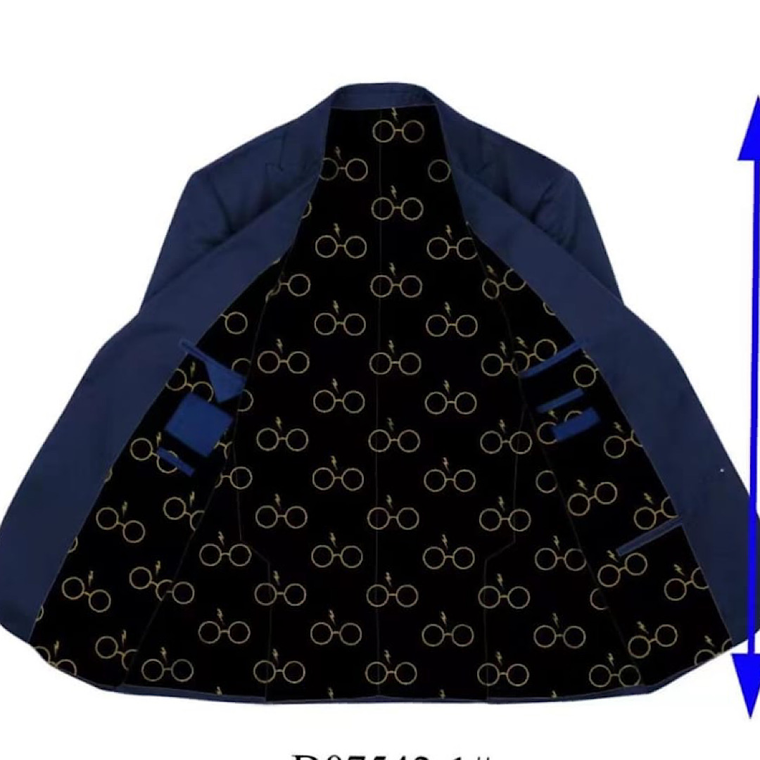 SeebROYALTY's tweet image. ✨ Bringing a vision to life is the magic of custom tailoring. 

For this groom, a Harry Potter fan, we created a lining with the iconic glasses &amp;amp; lightning bolt. 

Custom designs let you add a personal touch to your special day! 🧥⚡ 
#BespokeTailoring #CustomLining #HarryPotter