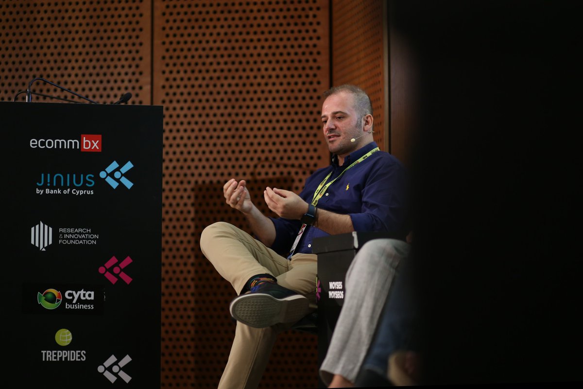 Moyses Moyseos tweet media