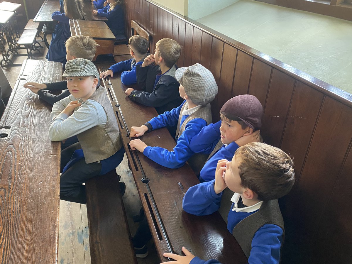 Off to the Victorian school house <a href="/StFagans_Museum/">Sain Ffagan | St Fagans</a>