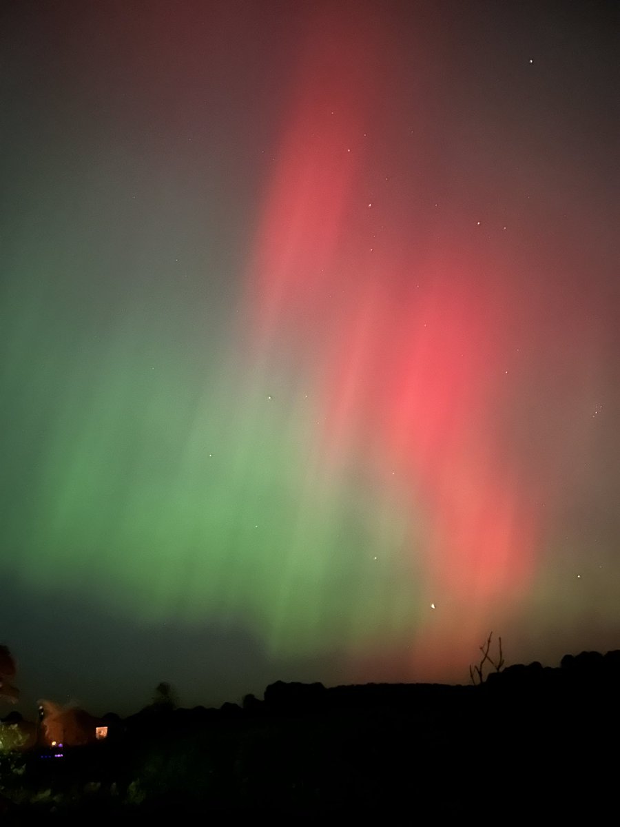 AmarPut's tweet image. 5 hour drive from Scotland parking in the middle of nowhere  justified! #northernlights @GoggleDocs @kamleshkhunti