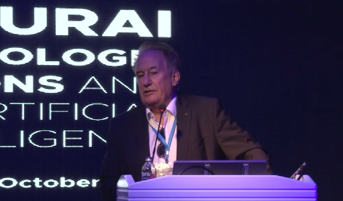 MeramUrology_'s tweet photo. Pushing the boundaries of urologic robotic surgery! @RassweilerJens presents next-generation technologies that are reshaping the future of minimally invasive urology. #URAI24 #RoboticUrology #UrologyRevolution https://t.co/EXiCe1hf4F