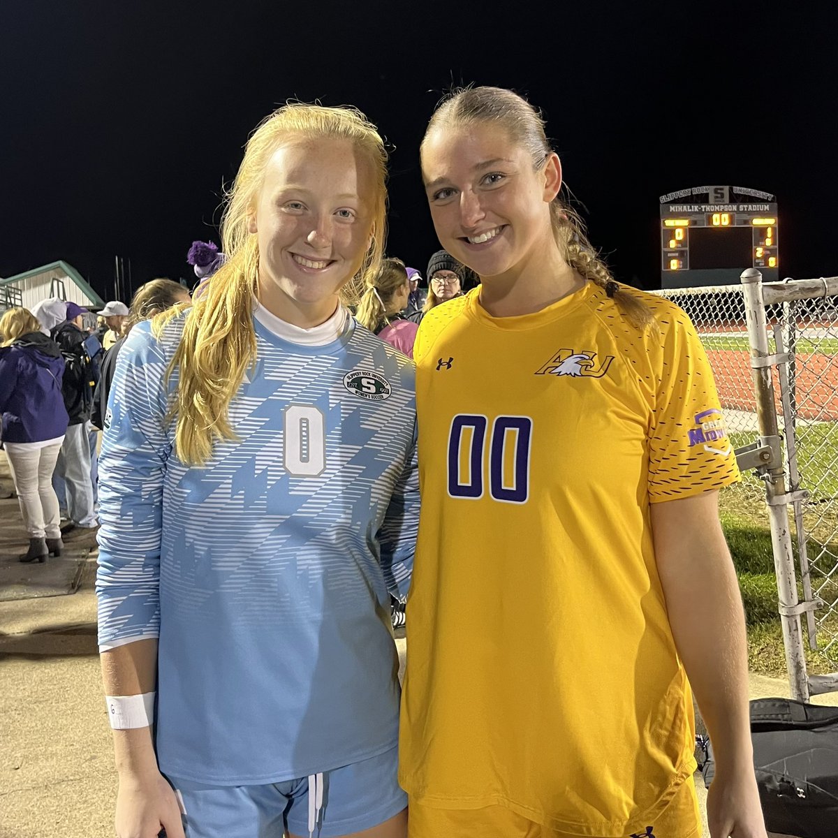 ofhs_gsoc_fans's tweet photo. Two days ago alums Kenzie Simon ('19, now AU) and Leah Allman ('23, now SRU) faced off on the pitch. Each fiercely defended their goal in a tough 1-0 game and then easily returned to what they have always been: each others fan. #OnceABulldog @ofallsab @ofalls_bulldogs @ofhsalumni https://t.co/pEmr5Tq0Yw