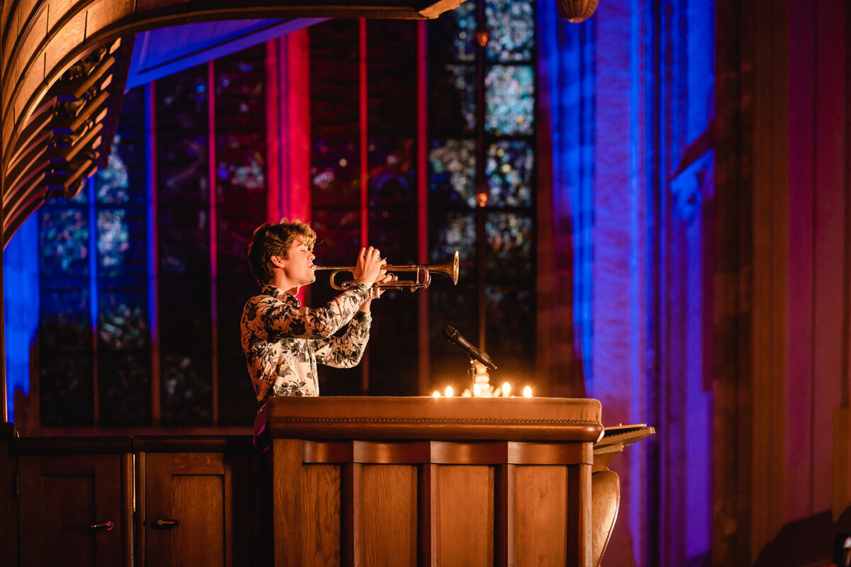 Het 𝗗𝗼𝗺𝗱𝗶𝗻𝗲𝗿 komt dichterbij! Op zaterdag 9 november kunnen we maar liefst 350 gasten in de Domkerk verwelkomen voor dit fundraisingsdiner. ✨

Het wordt een bijzondere avond vol bijzondere gasten en optredens. Ook zal Koningin Maxima de nieuwe aanlichting ontsteken.