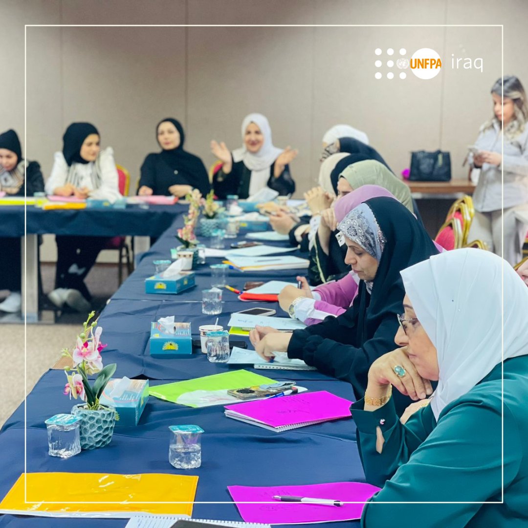 UNFPAIraq's tweet photo. 📚 With support from @UKinIraq, we’ve strengthened educational staff to better guide adolescent girls. 🌱 Through this initiative, 350 female counselors &amp; health coordinators have been trained, benefiting 21,000 students nationwide. 👩‍🏫 #DayOfTheGirl https://t.co/EgCrRXm6Q2
