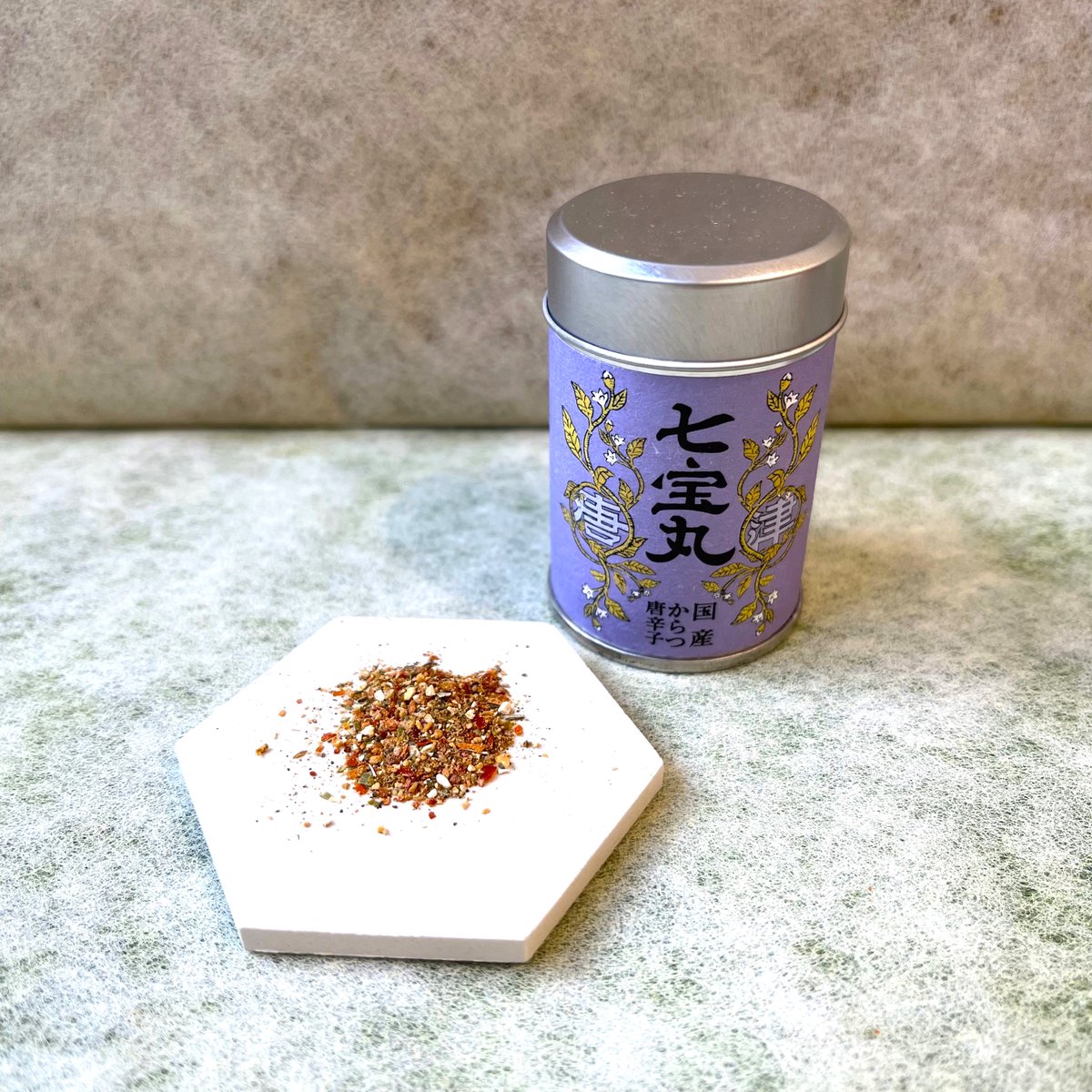 Discover the essence of Japan with our exquisite spice collection, crafted in the frost-free haven of Karatsu, Saga prefecture. These spices are made with carefully selected ingredients to let their natural flavours shine through. 
日本人にも食べてほしい美味しいスパイスです！😄✨