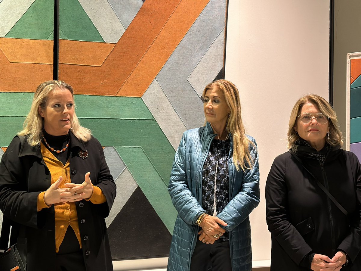 Questa sera a <a href="/CaPesaroVe/">CaPesaro</a> L’OMAGGIO A MARCOLINO GANDINI 

L’omaggio di #CaPesaro a Marcolino Gandini intende sottolineare il momento più rivoluzionario della sua produzione, gli anni Sessanta 

INFO su bit.ly/MarcolinoGandi…

#visitMUVE #MarcolinoGandini