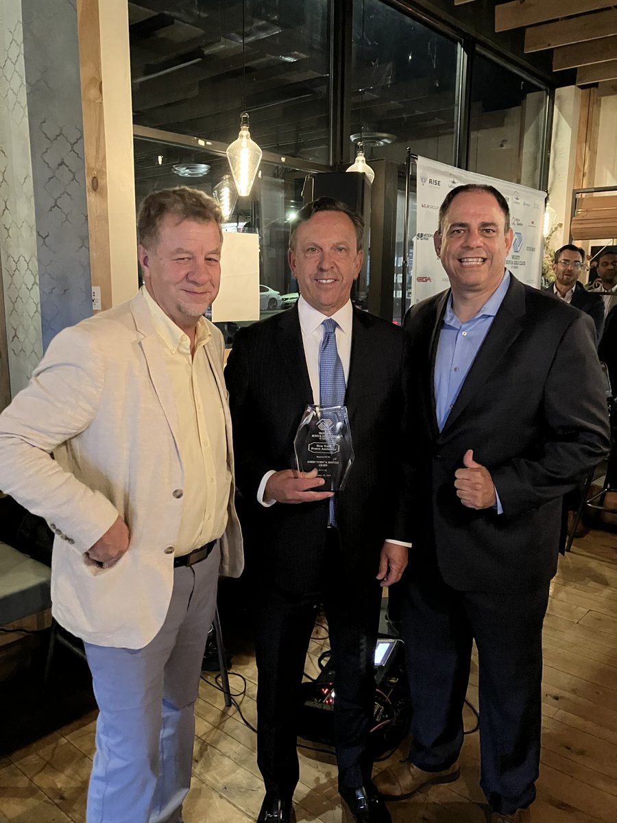 NY Power Authority (@nypaenergy) on Twitter photo It was an electrifying evening at the "Power of Community" event in Astoria. NYPA joined @VBGCQ CEO <a href="/Costa4NY/">Costa Constantinides</a> in celebrating the work we’ve done together this year.
CEO <a href="/JDriscollEnergy/">Justin Driscoll</a> received a @VBGCQ award on behalf of NYPA in recognition of the work we do in our communities. It was an electrifying evening at the "Power of Community" event in Astoria. NYPA joined @VBGCQ CEO <a href="/Costa4NY/">Costa Constantinides</a> in celebrating the work we’ve done together this year.
CEO <a href="/JDriscollEnergy/">Justin Driscoll</a> received a @VBGCQ award on behalf of NYPA in recognition of the work we do in our communities.
