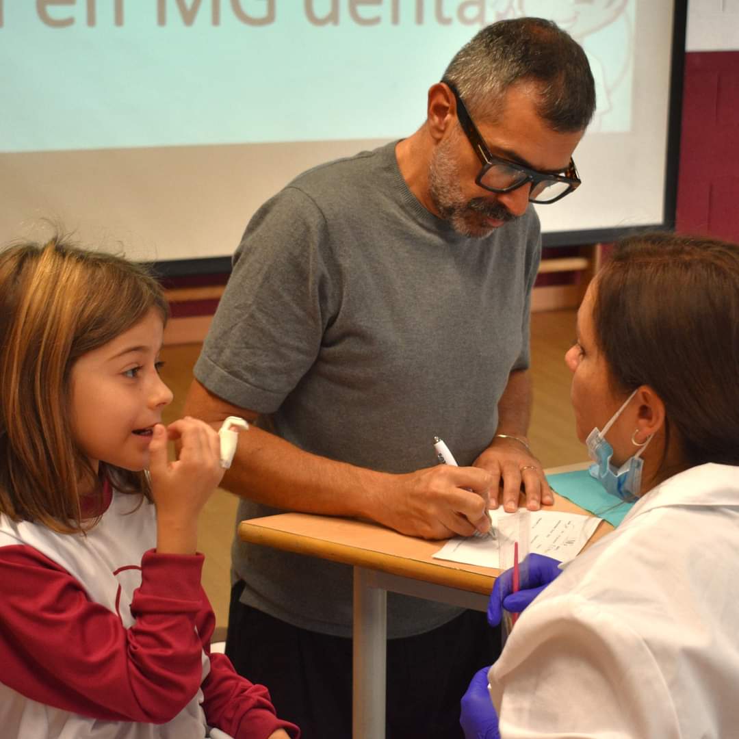 ISCAT_School's tweet photo. Thrilled to host dental hygiene workshops for our Year 2-7 students! Huge thanks to MG Dental Clinic for teaching the importance of oral health with hands-on activities. Your support helps our students keep their smiles bright! 🦷✨ #OralHealth #DentalCare https://t.co/PdCiHGnuS9