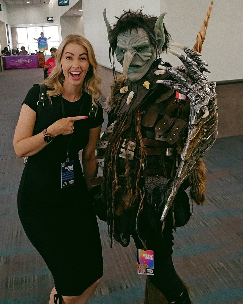 Went to Comic Con LA and was like a kid in a candy store with all the amazing cosplay!