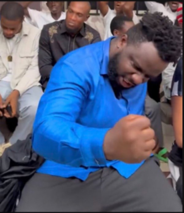 JeyChrys tweet media