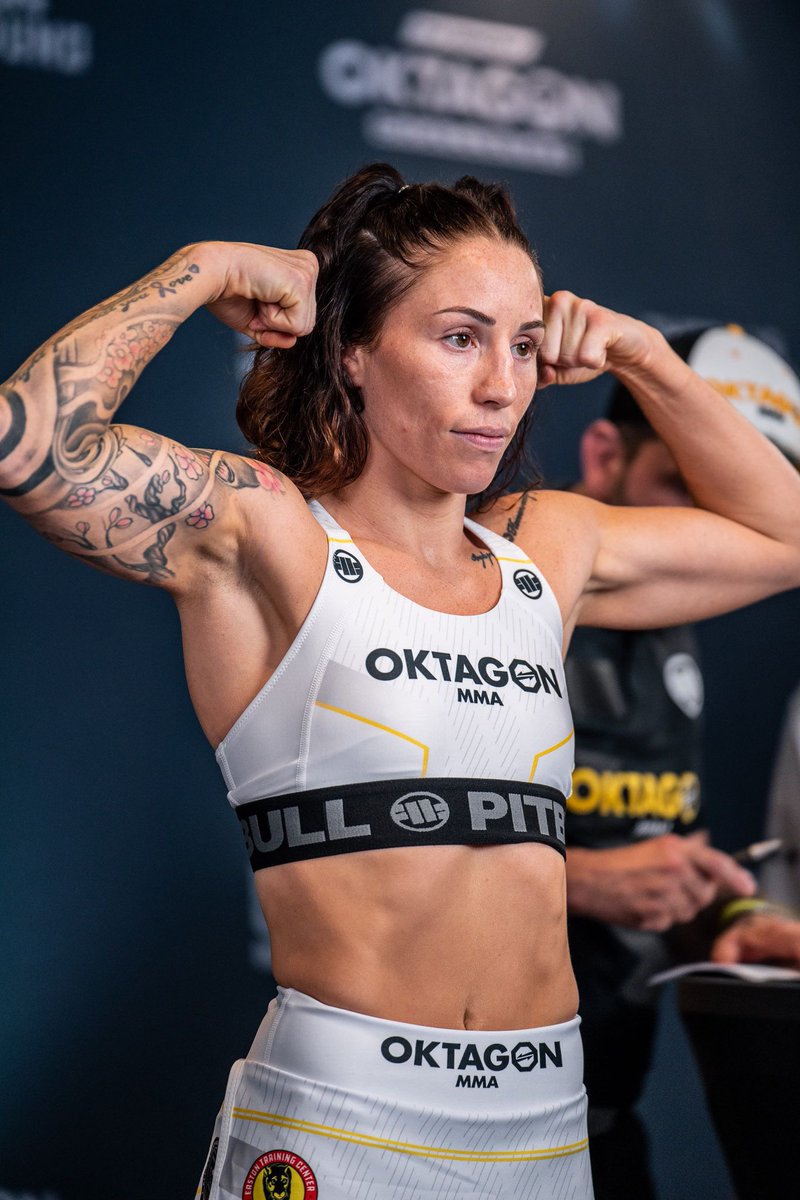 OktagonOfficial's tweet photo. 🏆 Strawweight Title 🏆

A rematch for the belt is one of three championship fights at OKTAGON 62 tomorrow night.

Katharina Dalisda - 52.1kg/115lbs ✅
Mallory Martin - 52.1kg/115lbs ✅

Will Dalisda retain gold for the second time?

📺 https://t.co/TVP7NaDRbZ | DAZN | RTL+ https://t.co/n9yB4ewxf1