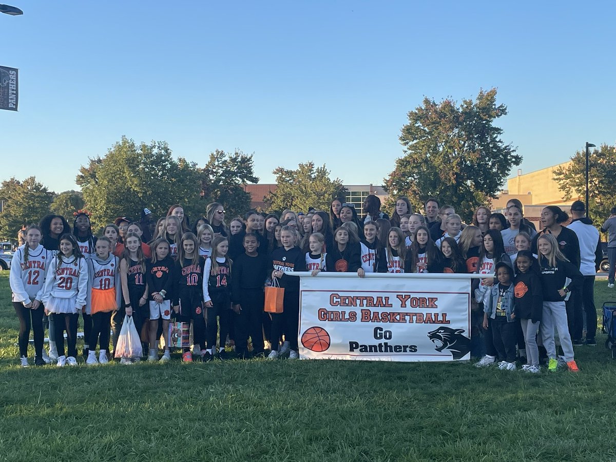 “I I I I I love a parade!!!” And we love when our HS, MS and youth programs all get to hang out. Happy Homecoming weekend CY #RollCY #CYLikeAGirl