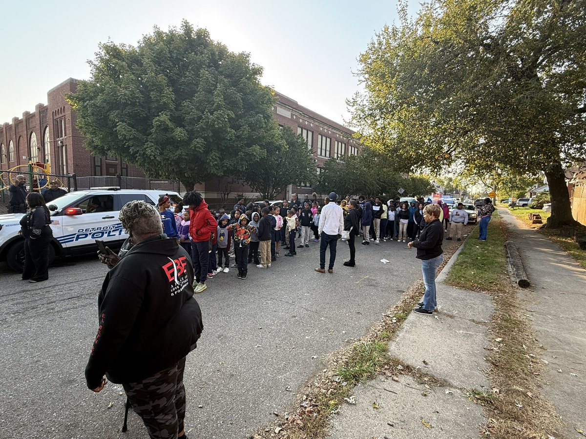 We want to also give thanks to Principal Clayton at Burns Elementary Middle School for her, students and staff participation in our Prayer Walk for Faith &amp; Blue.