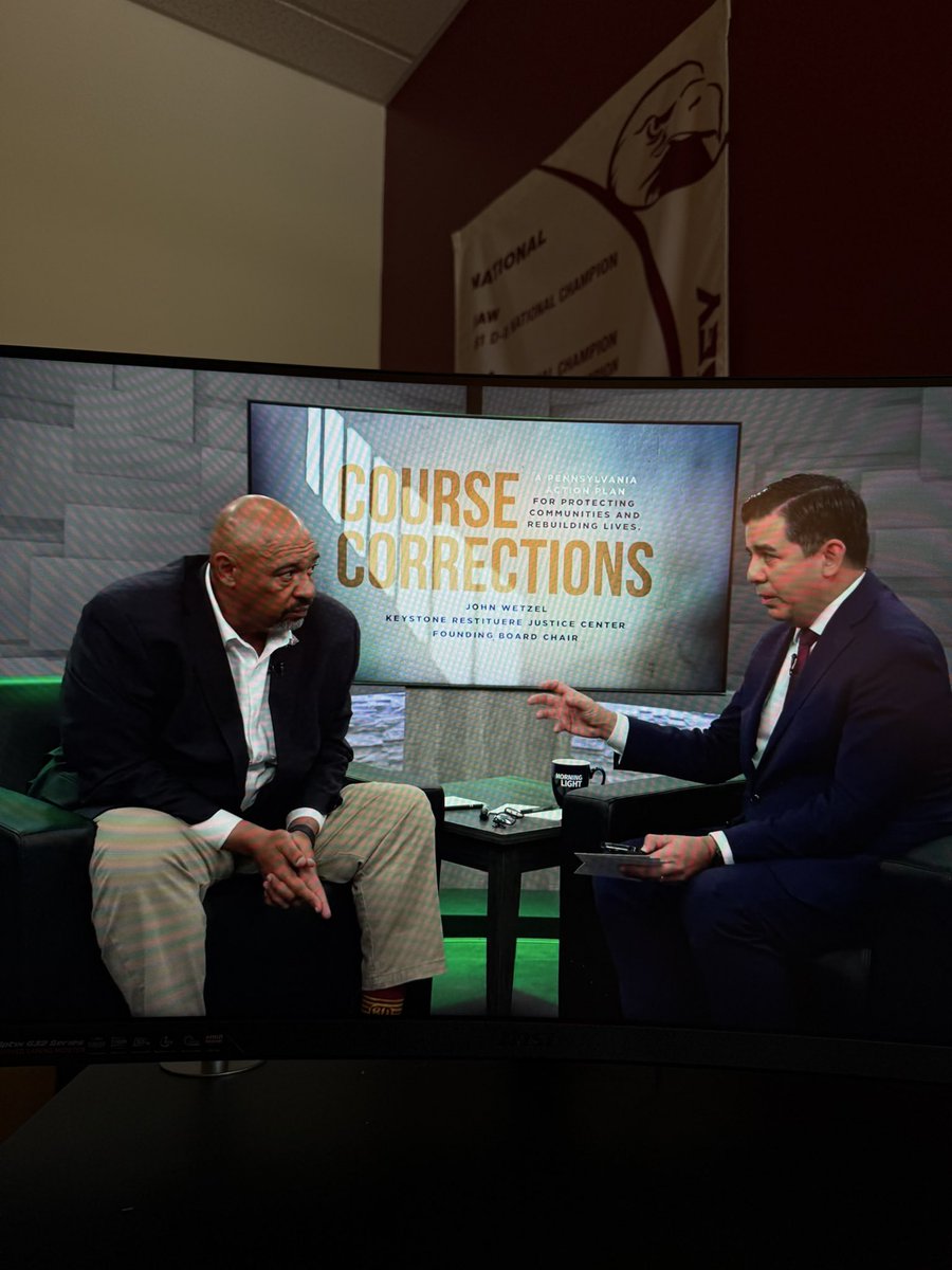 jwhite6_'s tweet photo. Got a chance to catch @johnewetzel talk about restoring the corrections system in the state of PA! Also representing the #commonwealthu triad pin! https://t.co/FgT3A4ACd1