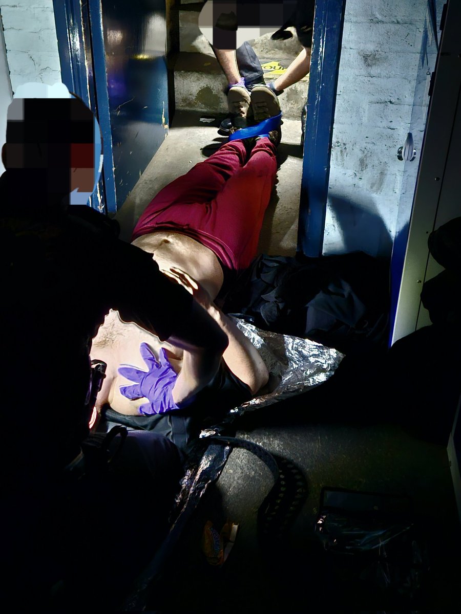 The Trojan Medic (@thetrojanmedic) on Twitter photo Test day today for the med students - a variety of trauma first aid topics assessed: pelvic splints, chest seals, tqs, defibs, igels, penthrox etc. Some very impressive stuff. Invaluable to have <a href="/HEMSRLH/">RLHPrehospitalCare</a> students and <a href="/Ldn_Ambulance/">London Ambulance Service</a> staff as stooges/assessors too. Test day today for the med students - a variety of trauma first aid topics assessed: pelvic splints, chest seals, tqs, defibs, igels, penthrox etc. Some very impressive stuff. Invaluable to have <a href="/HEMSRLH/">RLHPrehospitalCare</a> students and <a href="/Ldn_Ambulance/">London Ambulance Service</a> staff as stooges/assessors too.