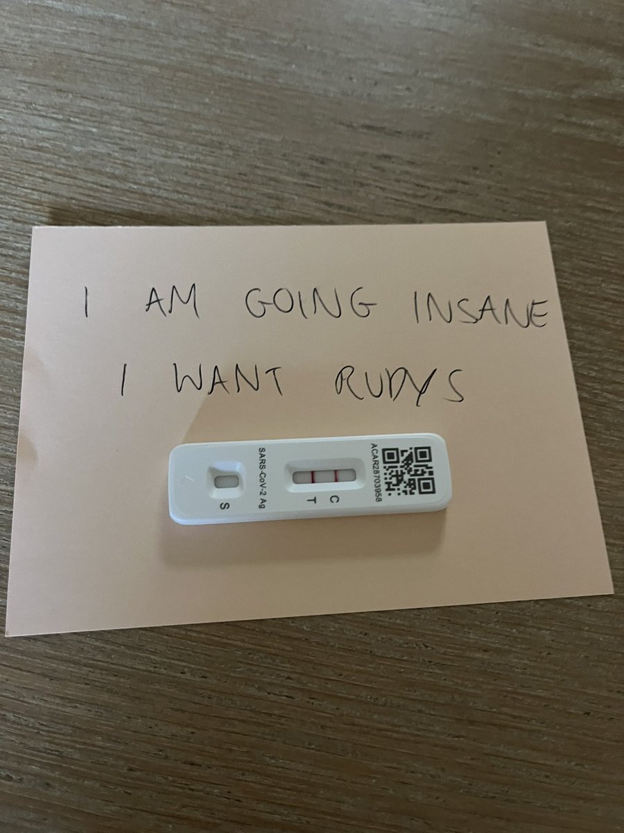 Hannah Robertshaw tweet media