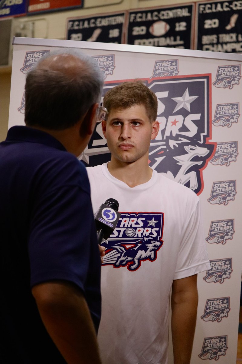 The Stars of Storrs tweet media