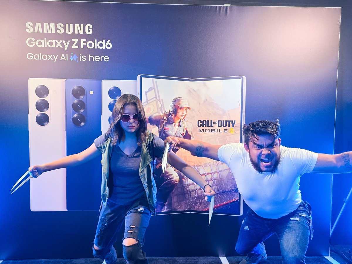 Los Angeles Comic Con (@comicconla) on Twitter photo We had some real scary visitors playing Call of Duty Mobile with us at the <a href="/SamsungMobileUS/">Samsung Mobile US</a> booth last weekend! Come show your spooky faces to our friends at <a href="/NY_Comic_Con/">New York Comic Con</a>, October 17-20, where you can check out the new Galaxy lineup, and enter to win the #GalaxyZFold6. Wishing We had some real scary visitors playing Call of Duty Mobile with us at the <a href="/SamsungMobileUS/">Samsung Mobile US</a> booth last weekend! Come show your spooky faces to our friends at <a href="/NY_Comic_Con/">New York Comic Con</a>, October 17-20, where you can check out the new Galaxy lineup, and enter to win the #GalaxyZFold6. Wishing