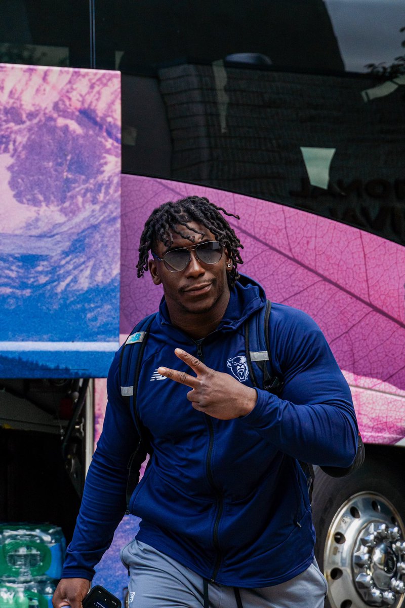 BlackBearsFB's tweet image. Off the bye and back to work

🛫 - Delaware 📍

#BlackBearNation | ⬆️