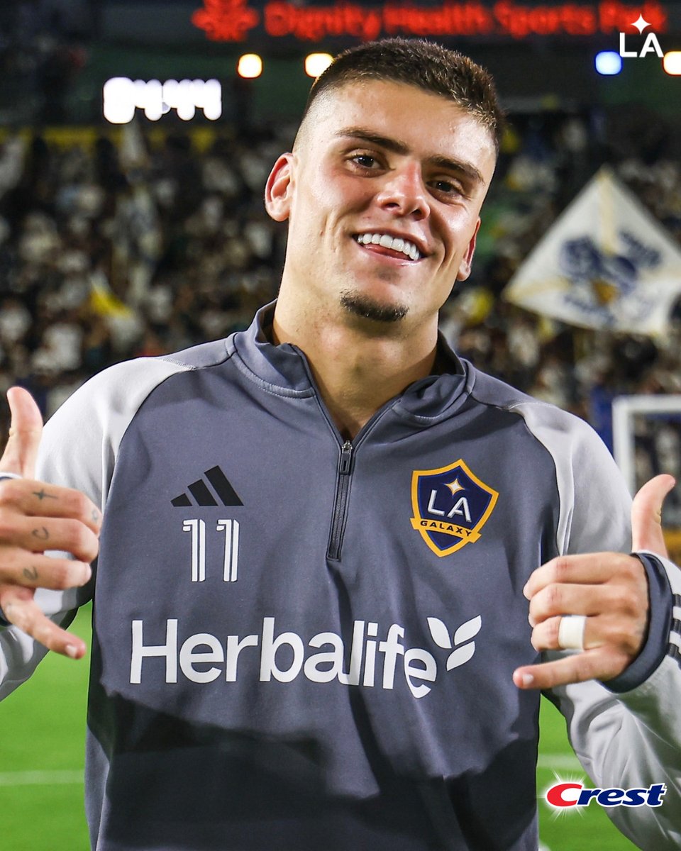 LAGalaxy's tweet image. Smile if you remained undefeated at @dignityhealthsp 😃

#LAGalaxy x @crest #CrestPartner