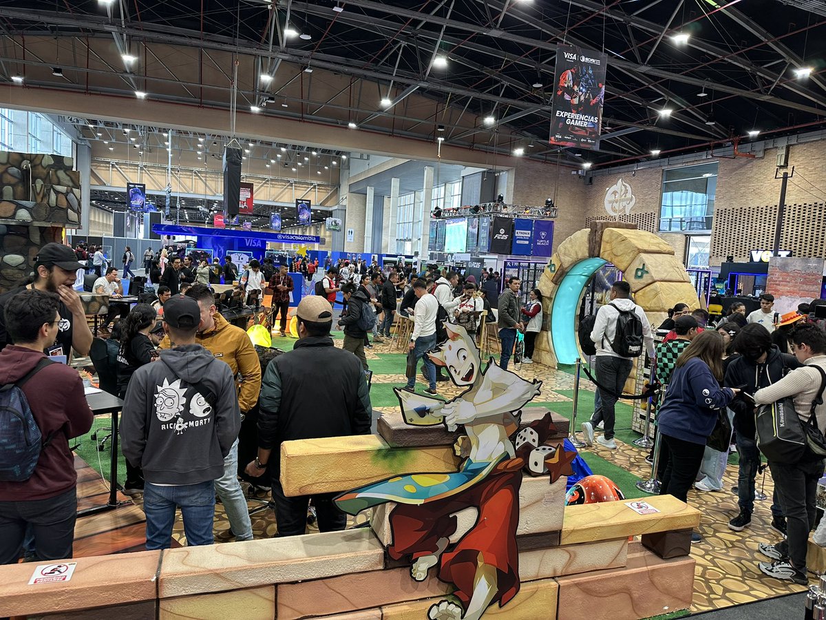 ES_DOFUS's tweet image. Segundo día de #AnkamaEnSofa #DOFUSTouch #DOFUS 👀
Ven a disfrutar SOFA 2024 con nosotros✨