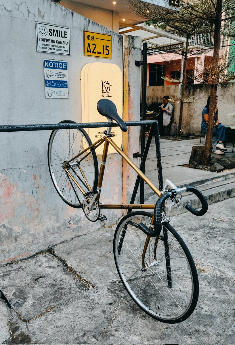 TOBABER's tweet image. #FNFJB #WTS Super Rare, 3Rensho Cyclone size 51.5.

Full bike - frame set, nego DM. Detail alt.