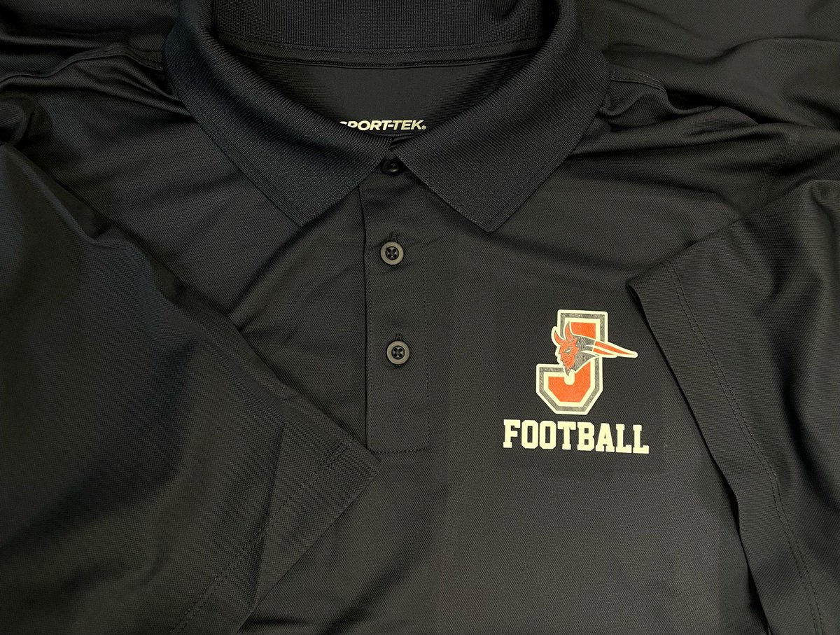 Coaches' gear for #RedDevils Football is on the #ProductionLine!🔴🏈🔥

Klay Killingsworth (<a href="/KlayK_97/">Klay Killingsworth</a>) did great on these #BakersMade threads for Coach Tom Clark (<a href="/RedDevilHFC/">Thomas A. Clark</a>) and his crew!

<a href="/RD4LFootball/">Jackson Red Devils Football</a>

#ScreenPrint #Production #FootballSeason #HighSchoolFootball