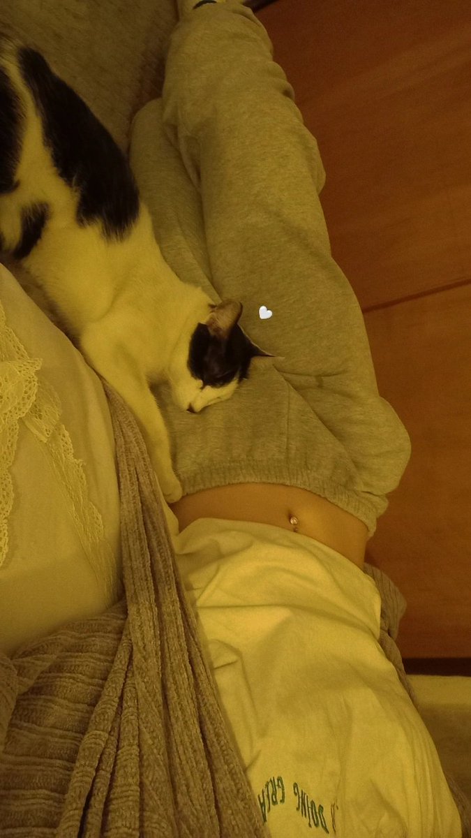 Desde que lo adopte somos esto. Volve Olito 🥺