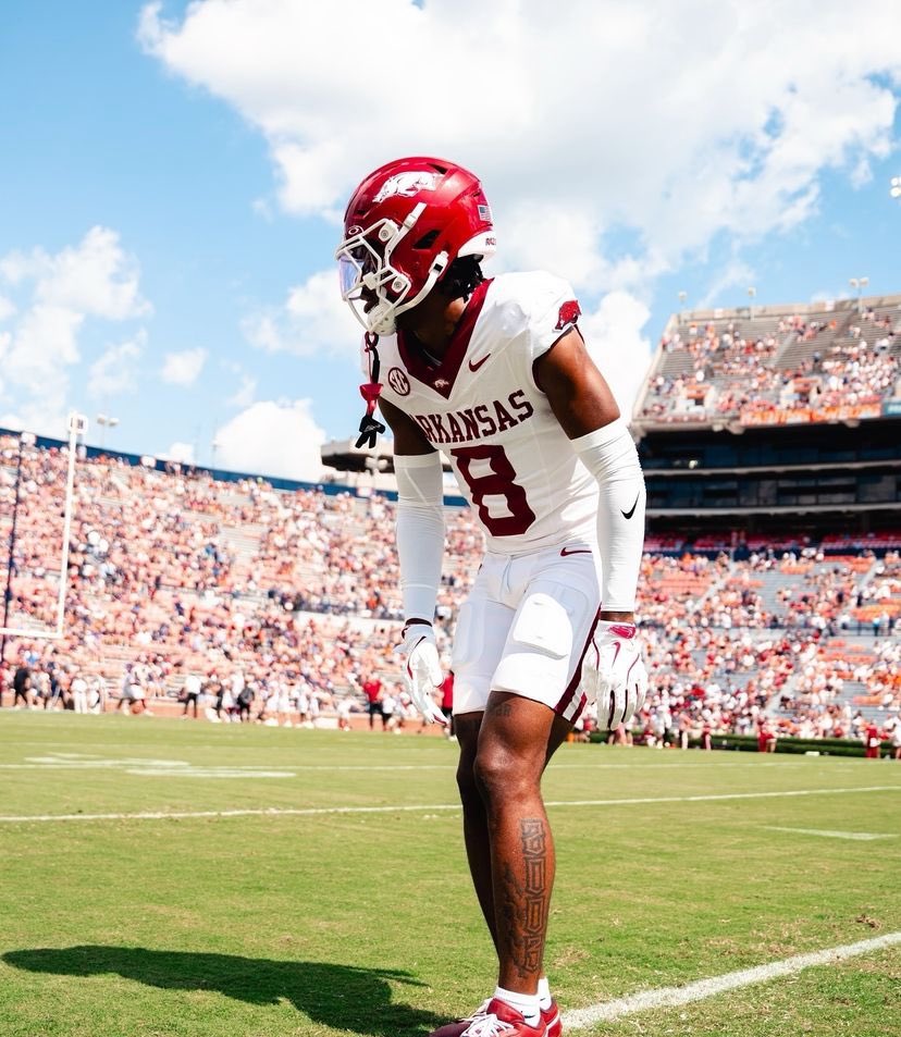 #AGTG I am blessed to receive an offer from the University of Arkansas 🐗 <a href="/TupFB/">Tupelo High Football</a> <a href="/TupeloAthletics/">Tupelo Athletics</a> <a href="/Tereif/">Coach Tereif Osborne</a> <a href="/ThardiN1235/">Ty Hardin</a> <a href="/RazorbackFB/">Arkansas Razorback Football</a> <a href="/ChadSimmons_/">ChadSimmons</a>