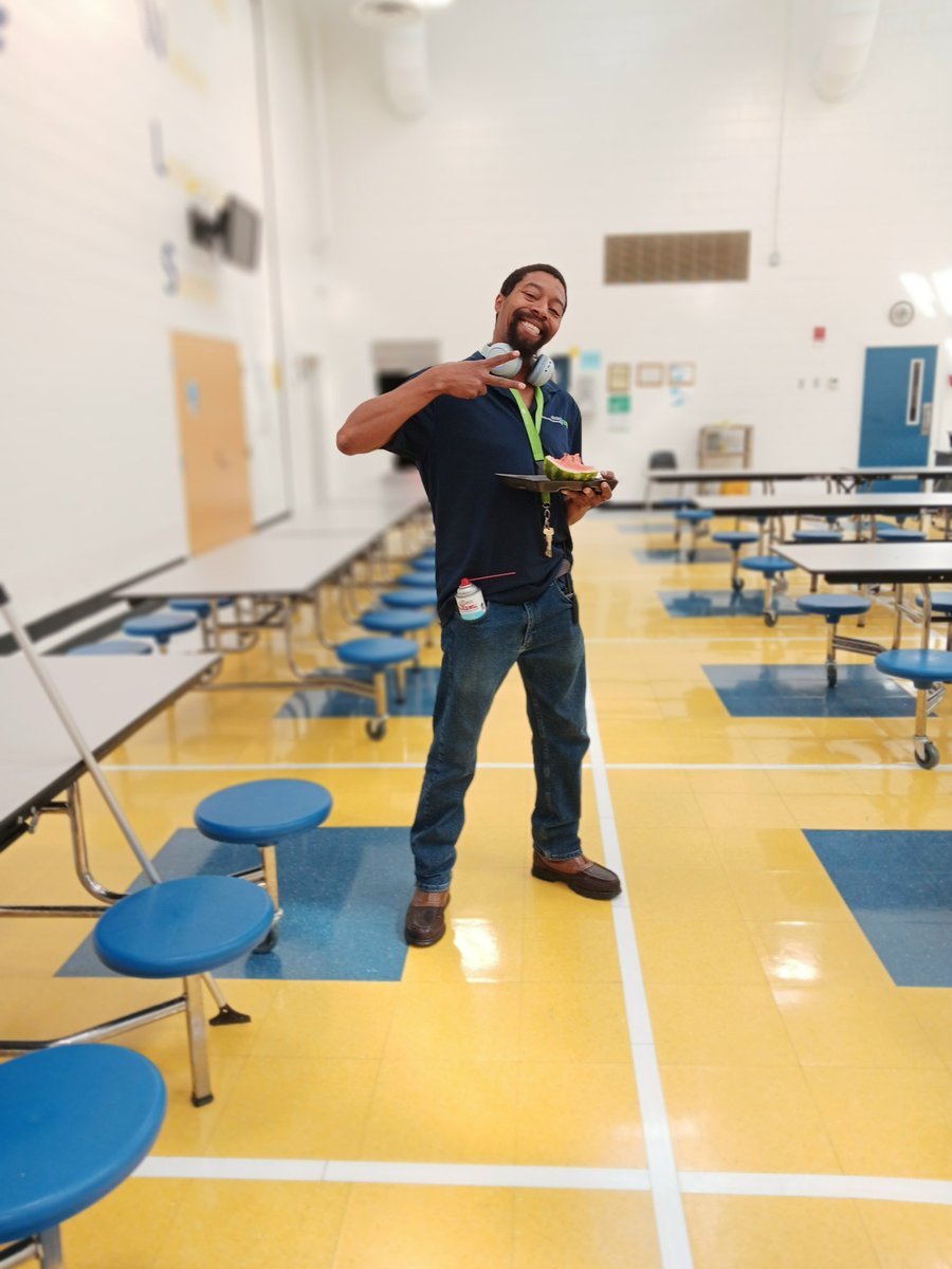 Willie Holmes tweet media