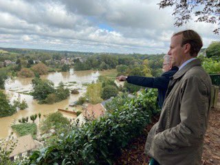 François Bonneau (@fbonneau) on Twitter photo Avec <a href="/HHuwart/">Harold Huwart</a> dans le Dunois, après des #inondations soudaines, intenses, qui appellent 1 réaction immédiate de la <a href="/RCValdeLoire/">Région Centre-Val de Loire</a>
Aux côtés des habitants & des pompiers qui interviennent sans relâche.
Les entreprises seront aidées par la Region à se relever au plus vite.
#Kirk Avec <a href="/HHuwart/">Harold Huwart</a> dans le Dunois, après des #inondations soudaines, intenses, qui appellent 1 réaction immédiate de la <a href="/RCValdeLoire/">Région Centre-Val de Loire</a>
Aux côtés des habitants & des pompiers qui interviennent sans relâche.
Les entreprises seront aidées par la Region à se relever au plus vite.
#Kirk
