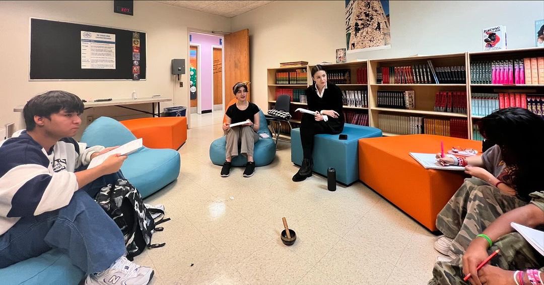 CIOBCitywide's tweet photo. Students at #SWoW are training to facilitate belonging circles within their crews, fostering connection and community. It’s great to see students building the skills to create inclusive and supportive environments! 🌍🤝 #BelongingCircles #CommunityBuilding #StudentLeadership https://t.co/AL1hCPVrZT