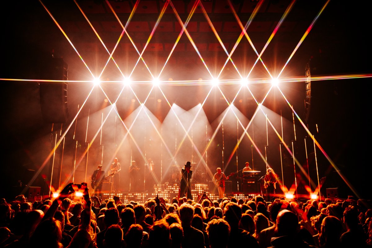 Op woensdag 30 oktober geven we een benefietconcert in PHIL Haarlem om het 15-jarig bestaan van stichting @muziekids te vieren!❤️‍🔥

Alle opbrengsten van het concert gaan naar stichting Muziekids. Tickets zijn nu te koop via philhaarlem.nl/agenda/1605/be…

📸 Nathan Reinds