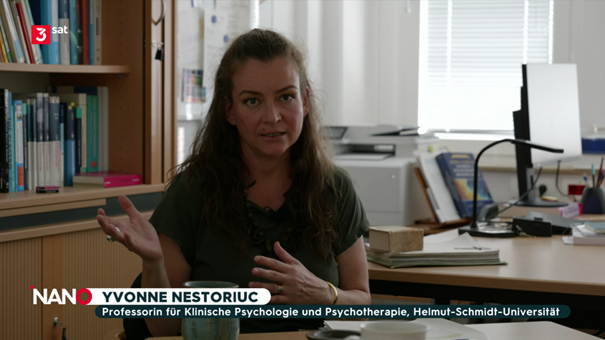 Ja, Psychotherapie hat auch unerwünschte Nebenwirkungen. Das Wissen darüber soll ermutigen und eine gute Aufklärung ermöglichen. Unsere Studienergebnisse zeigen: Eine verbesserte Aufklärung über Psychotherapie, darüber wie sie wirkt, welche Nebenwirkungen auftreten können ...