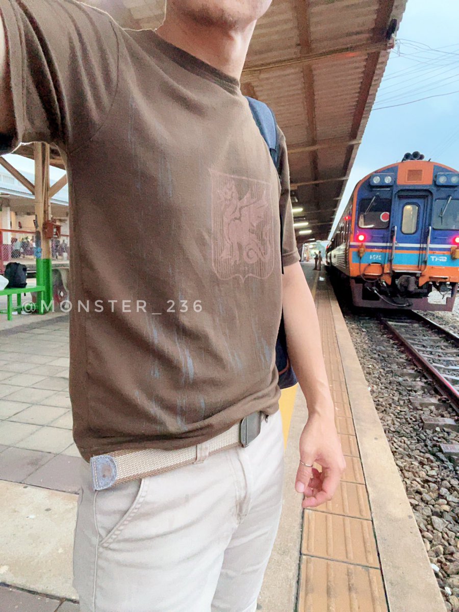 เกือบจะได้หยุดยาว แต่ก็ไม่ได้หยุด เฮ้อ...
#สุขสันต์วันโดดงาน 🚆😘⛽️🌊🌴