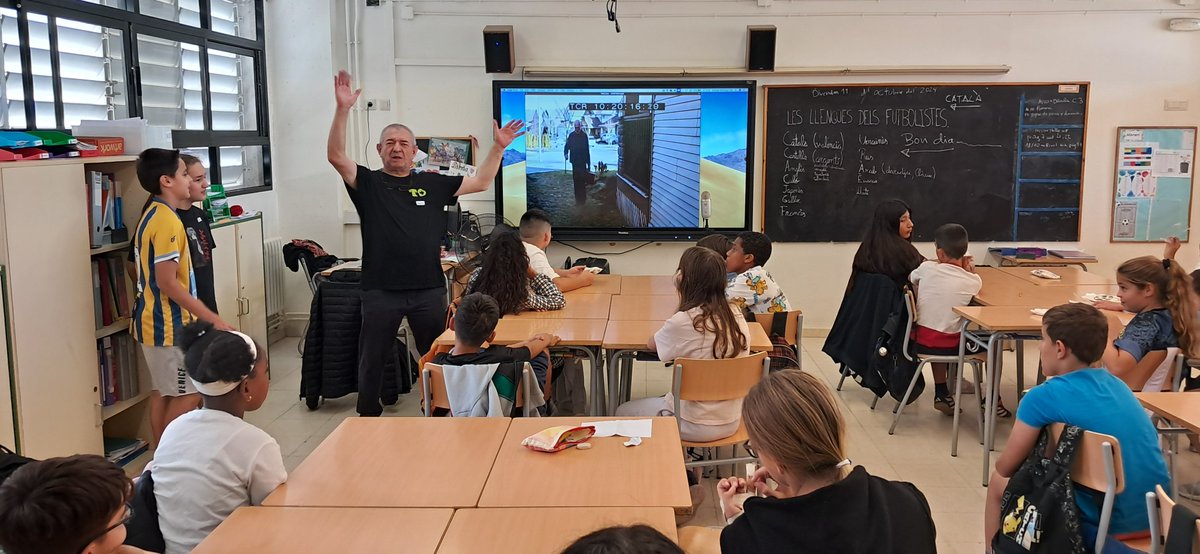 escolaelshorts's tweet photo. Com hem gaudit amb el taller de doblatge!
#ExpressioOral 
#ULAE
#llenguacatalana
#Parlem 
#consorciedubcn
#ciclemitja
#ciclesuperior https://t.co/QlZsda30Qc