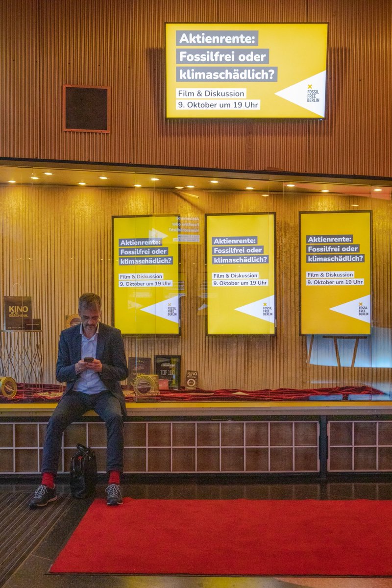 FOSSIL FREE Berlin tweet media