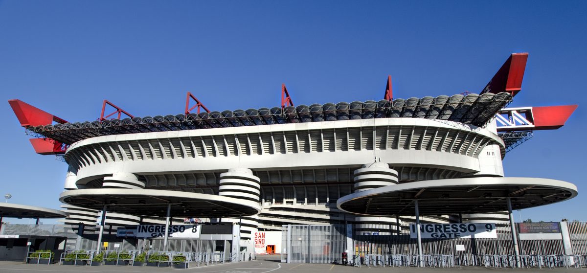 OffTopic_lab's tweet image. ⚽️ #Milano - Stadio di San Siro: lo sport e la città pubblica hanno già perso di fronte agli appetiti speculativi e grazie a un Sindaco pronto a svendere a pezzi tutto quanto resta della Città Pubblica.
Qui 👉🏿 offtopiclab.org/stadio-di-san-… per approfondire