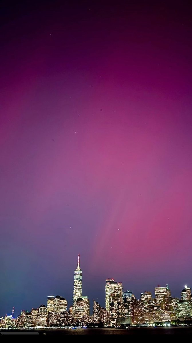 AniketMane_'s tweet photo. Another bucket list item ✅
#aurora https://t.co/YbsxdKesgh