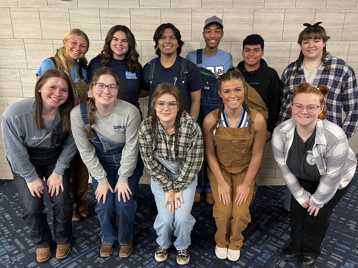 SpartDistrict6's tweet photo. Happy Farmer’s Day, y’all! It’s going to be a great day! #D6experience #D6family https://t.co/6n1IJTeoW0